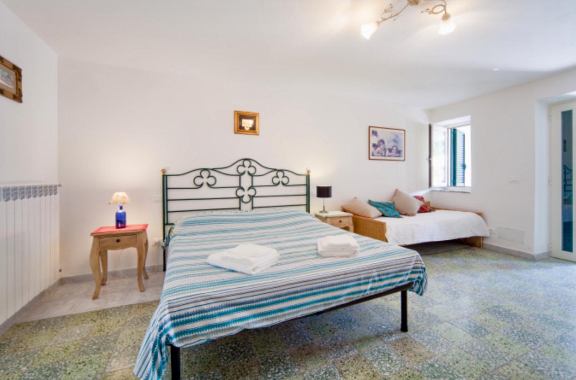 Villa Vincenzo Di Meglio Barano dʼIschia Pokój zdjęcie